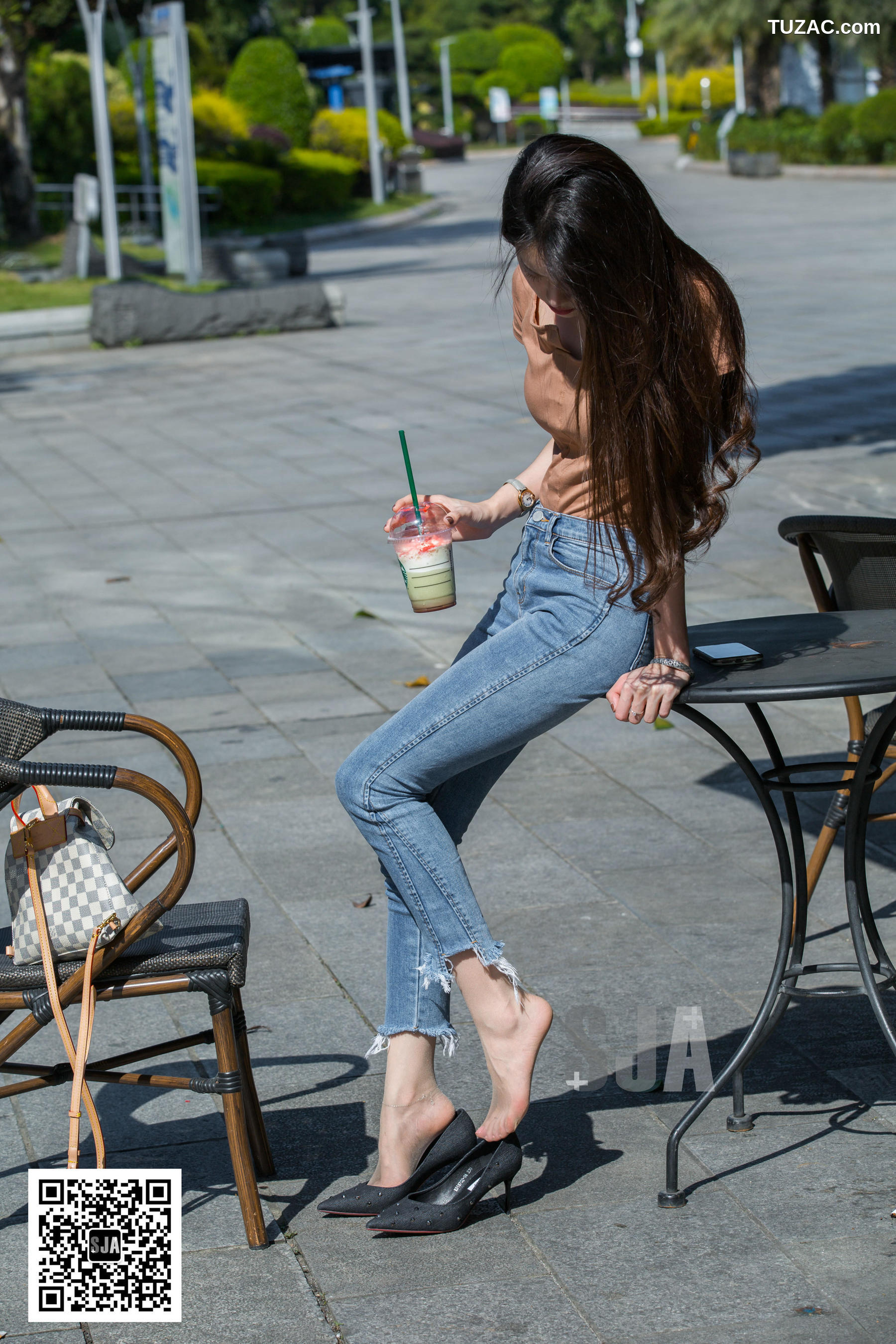 佳爷SJA-007-闺蜜视角《裤》