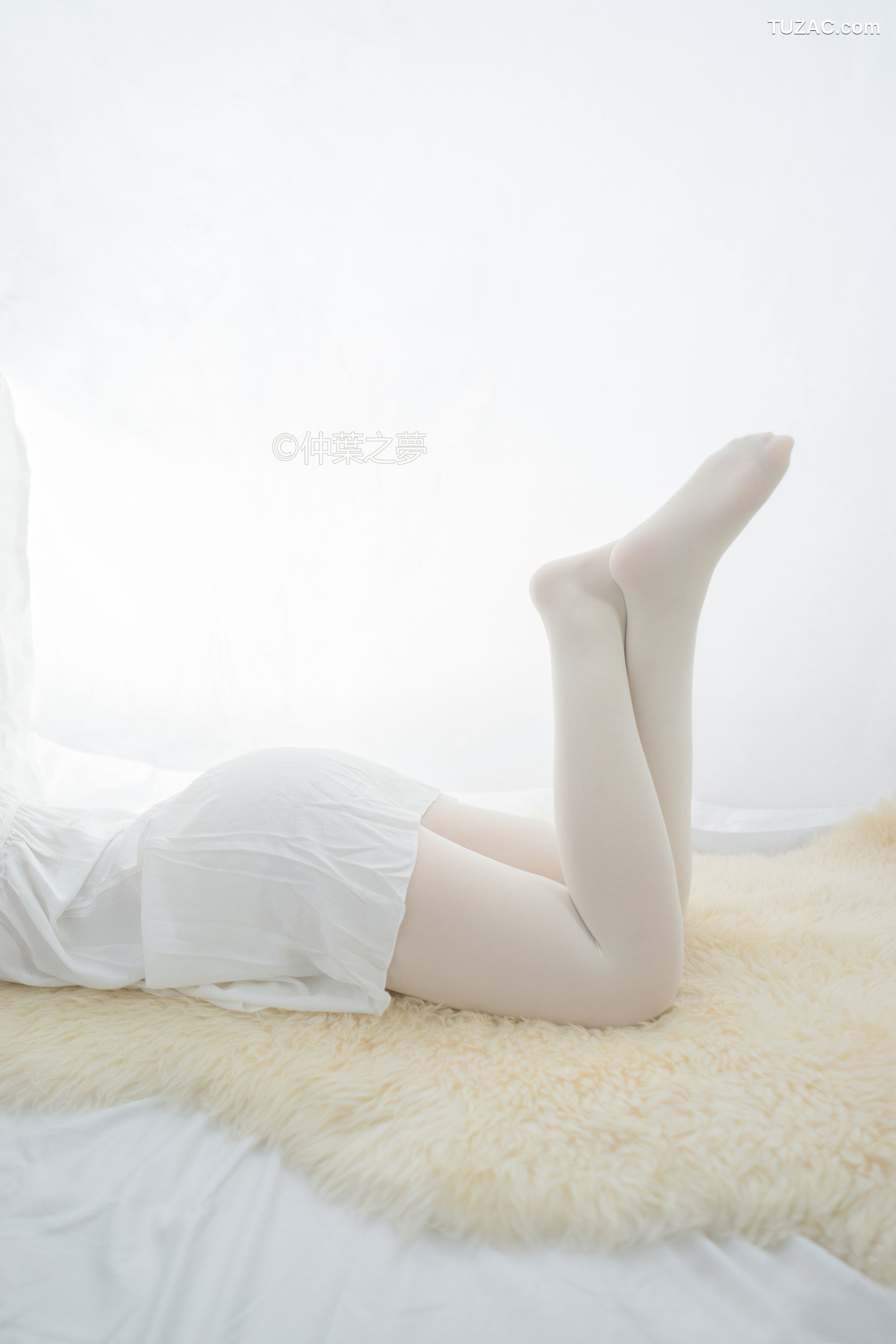 轻兰映画-Grand.001-《清纯白吊带裙》