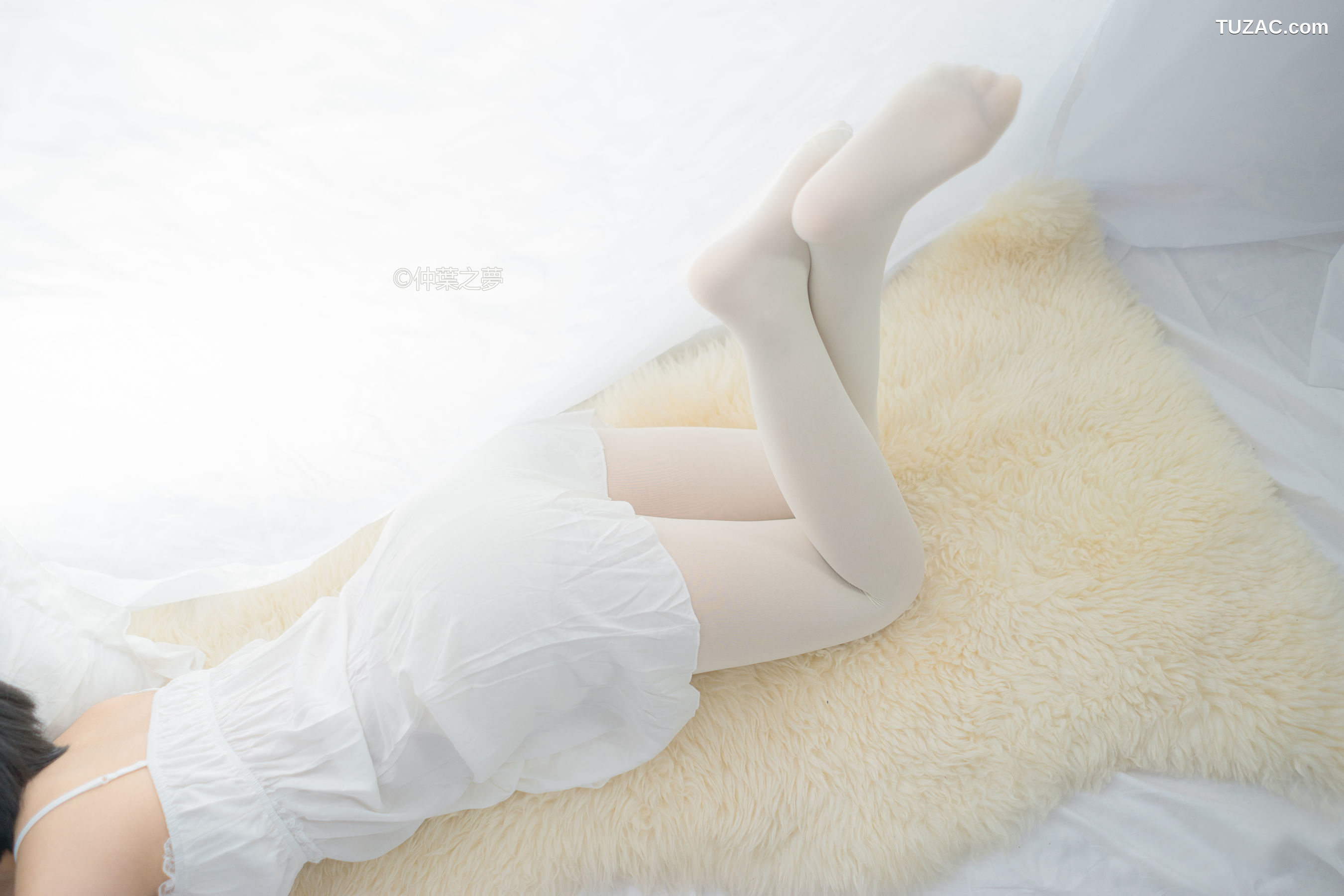 轻兰映画-Grand.001-《清纯白吊带裙》