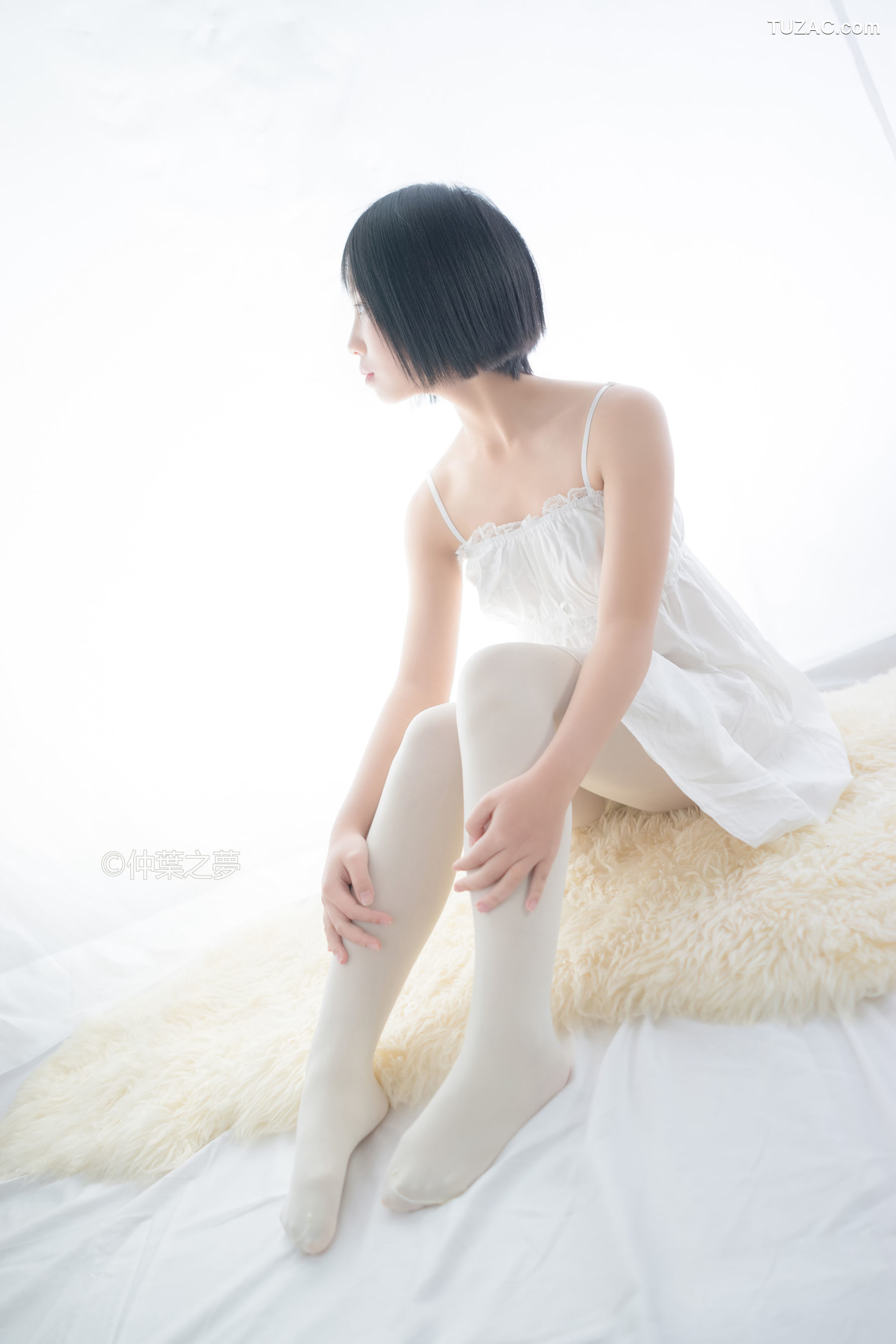 轻兰映画-Grand.001-《清纯白吊带裙》