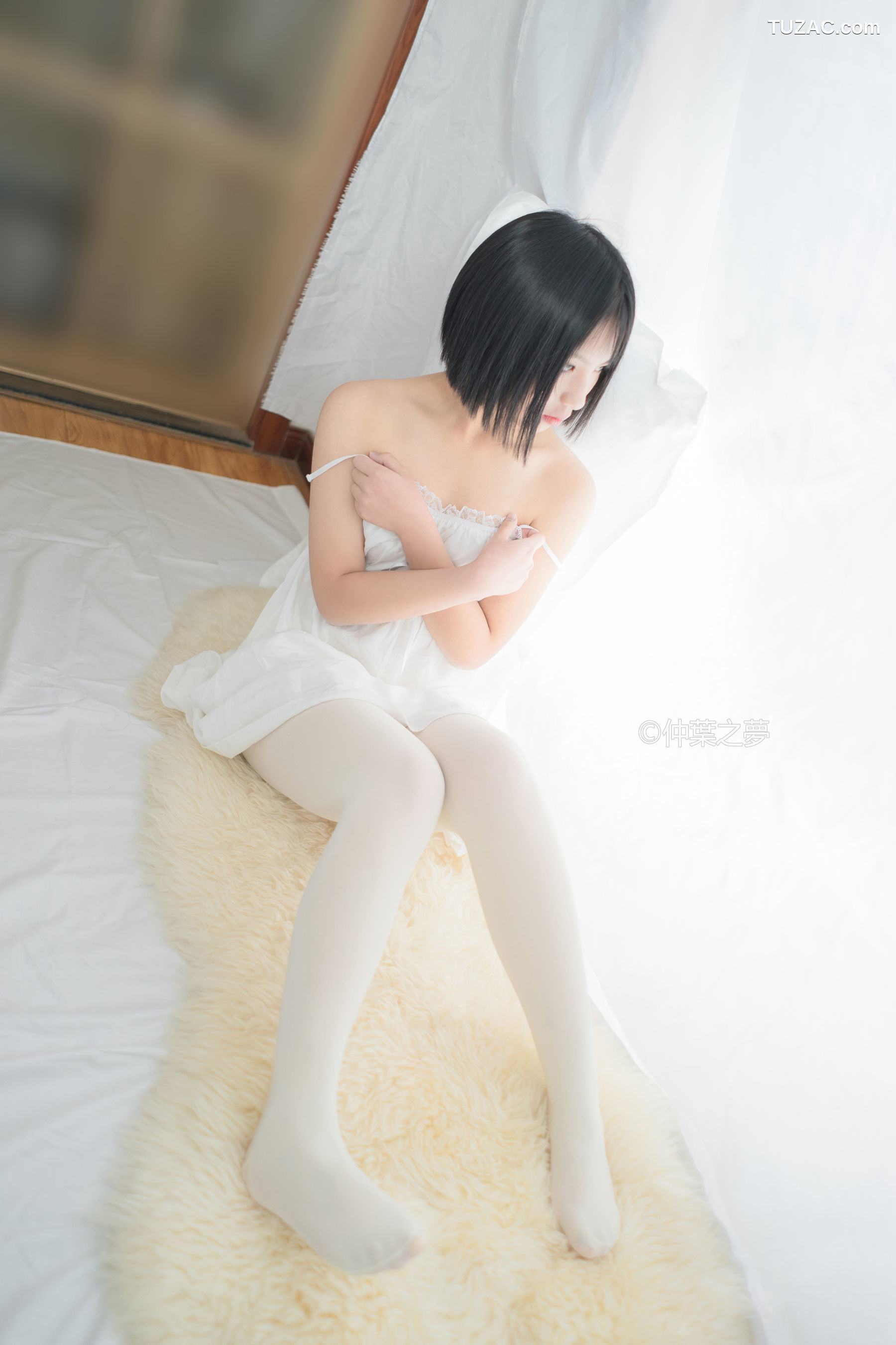 轻兰映画-Grand.001-《清纯白吊带裙》