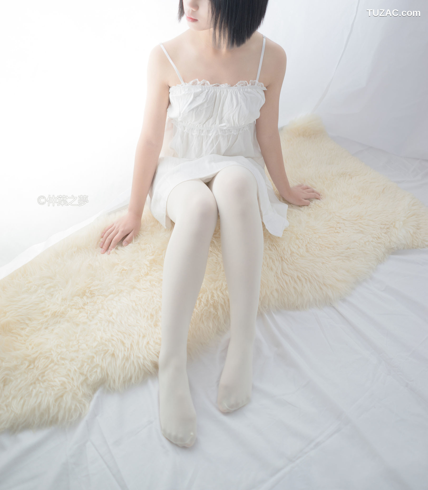 轻兰映画-Grand.001-《清纯白吊带裙》