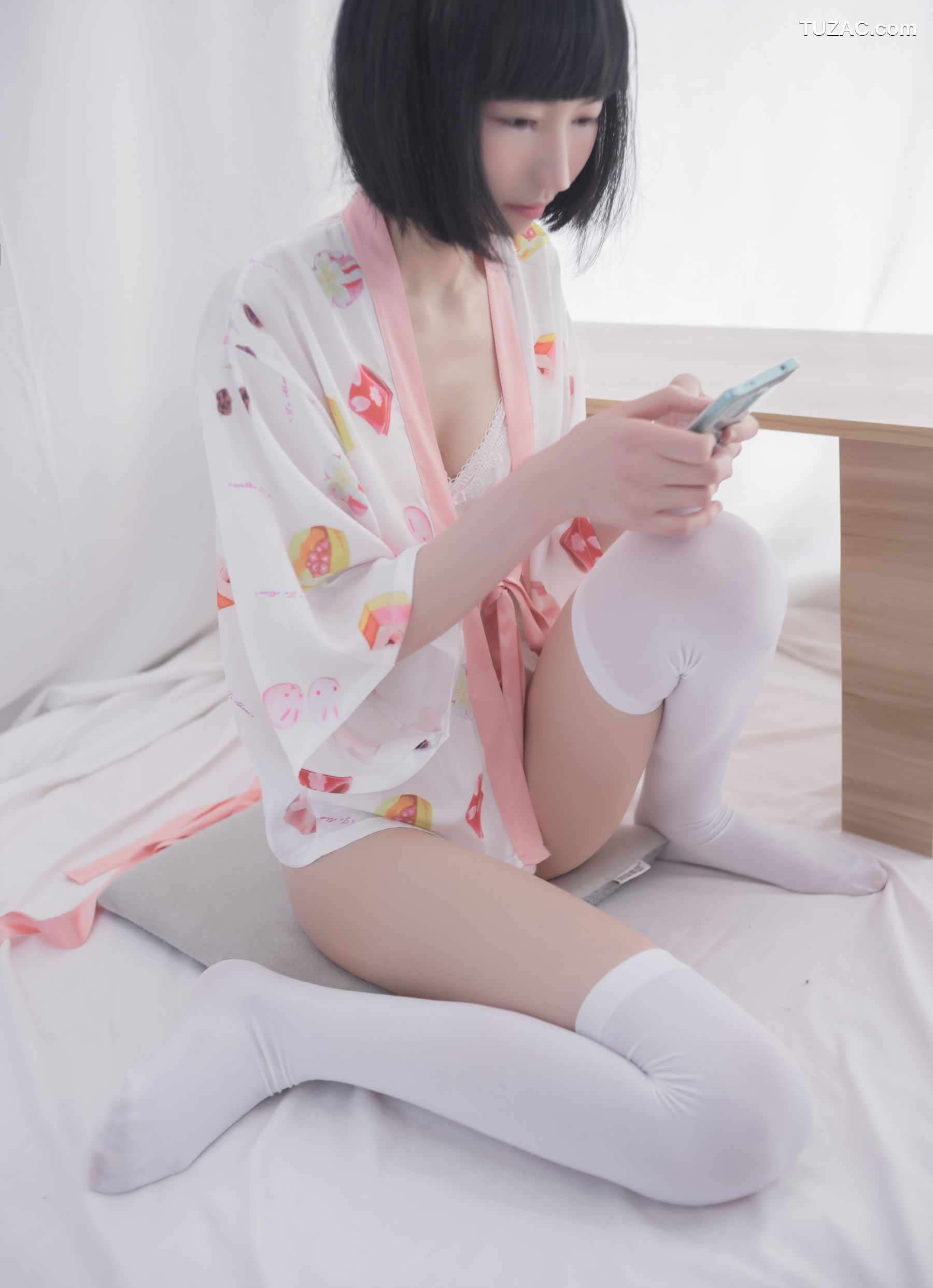 轻兰映画-SPL.004-《妹妹头少女的白丝》