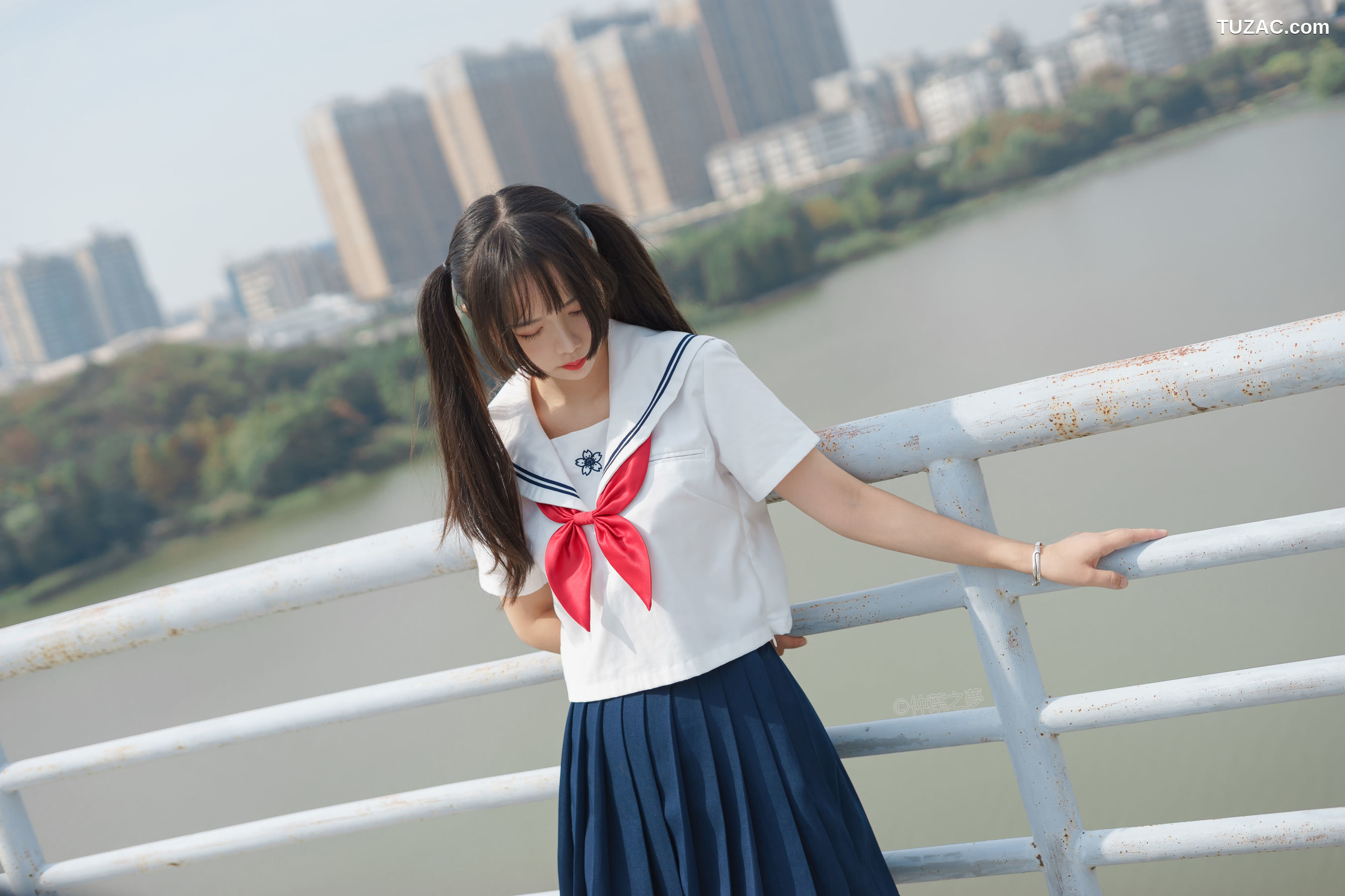 轻兰映画-SPL.012-《JK黑丝平底鞋》